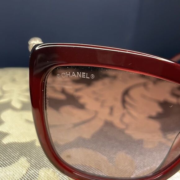 Chanel Bijoux Butterfly Interlocking CC Burgundy Gradient Sunglasses 55 mm - Picture 3 of 7